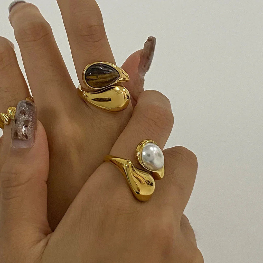 Mara Amber Pearl Ring
