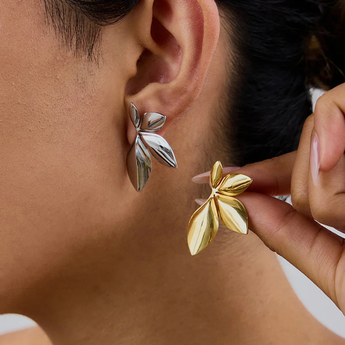 Velle Gold Petal Earrings
